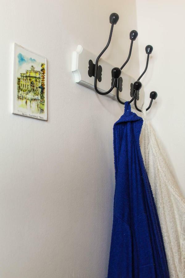 Collosal Studio Bucharest Luaran gambar